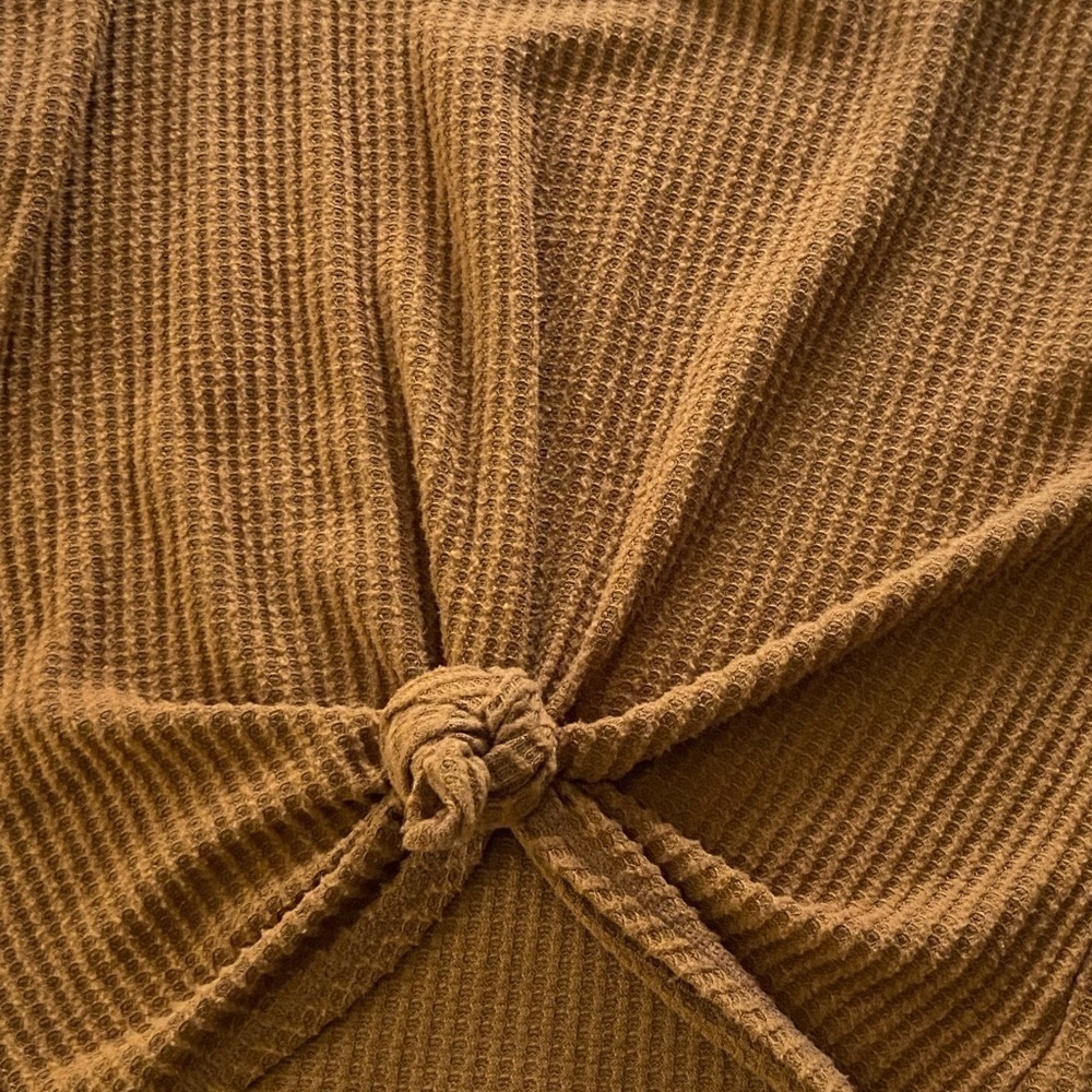Mudd Waffle Knit Long Sleeve Knotted Front Cozy Chestnut Brown Top Size XL - Picture 9 of 12